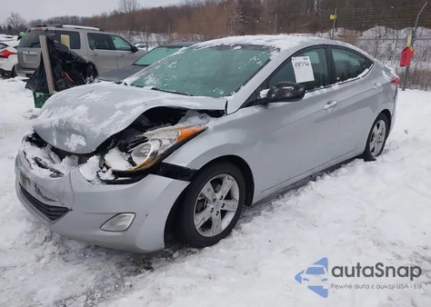 2013 Hyundai Elantra Gls from USA, damaged, VIN 5NPDH4AE9DH382680